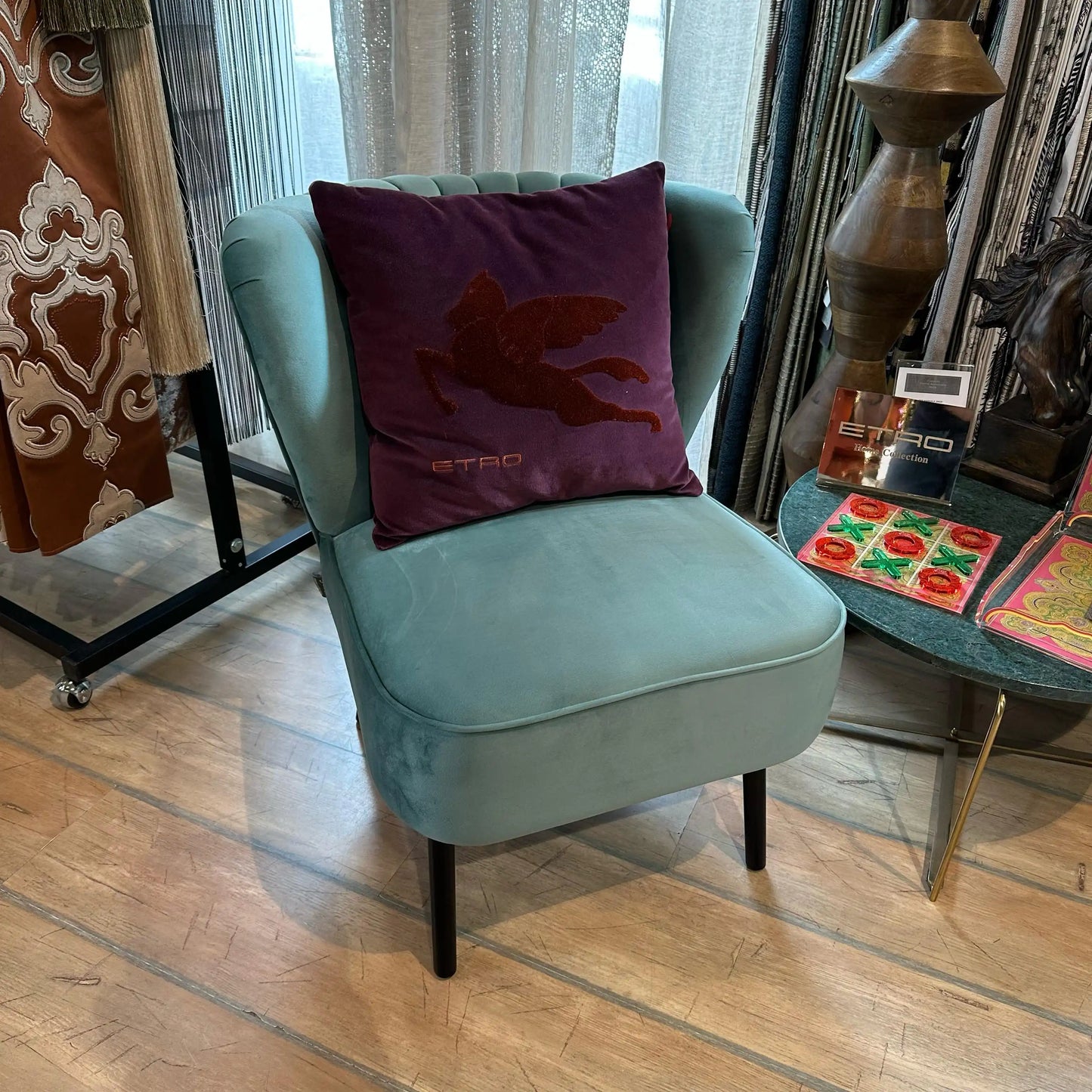 Poltrona "VELVET RETRO"
