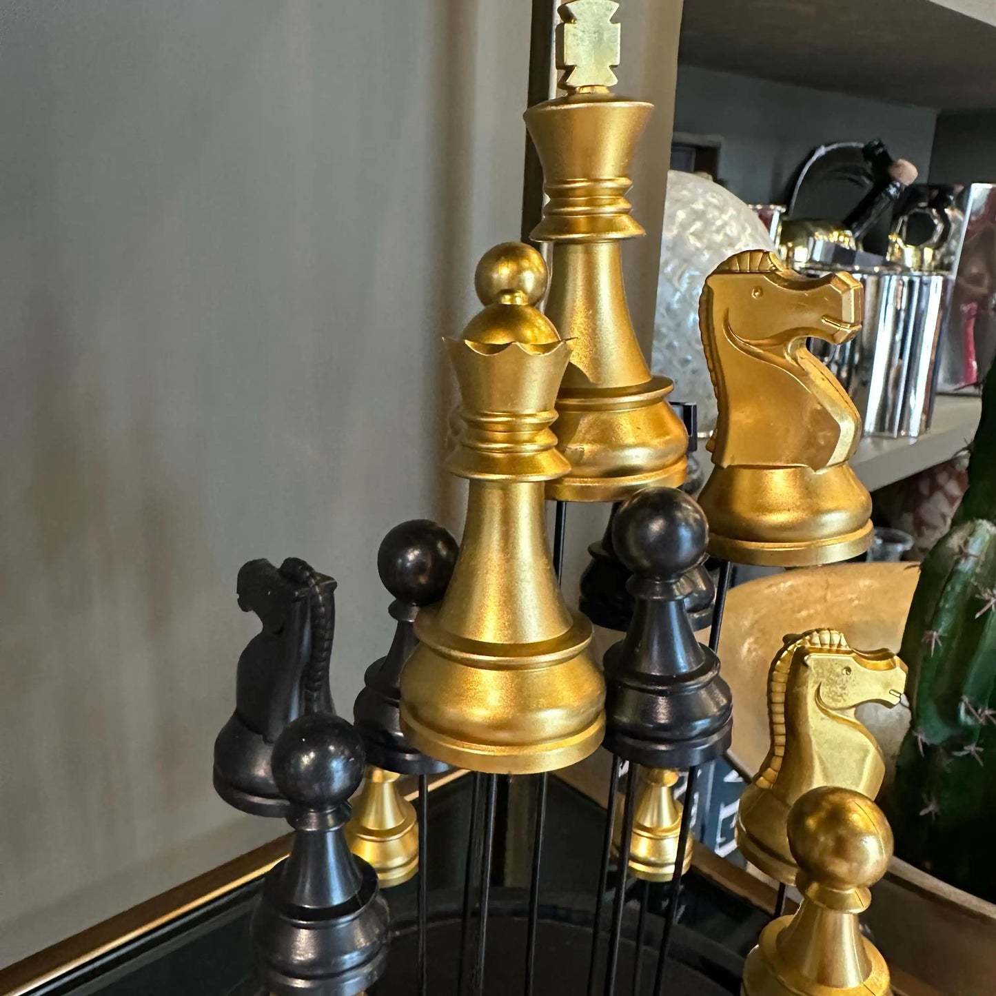 Teca decorativa con scacchi