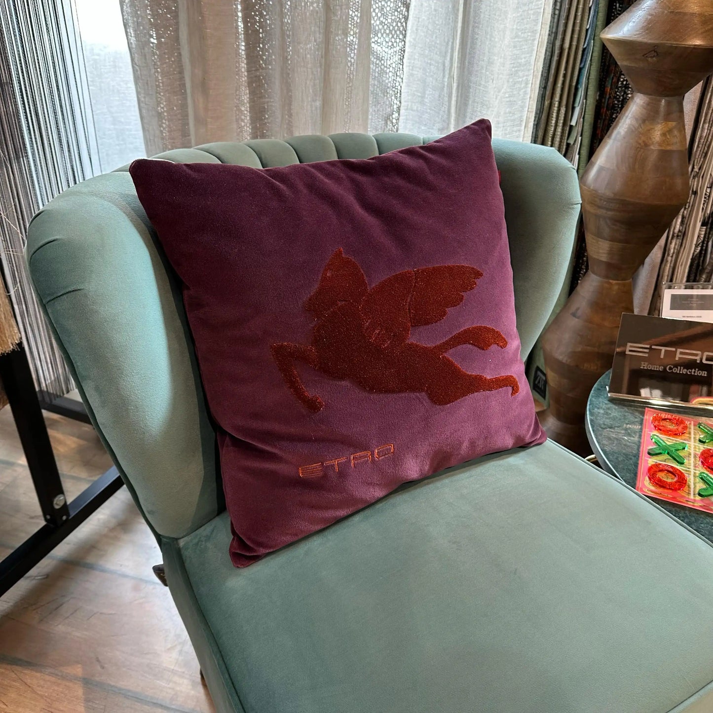 Poltrona "VELVET RETRO"