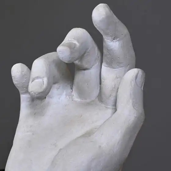 Mano di gesso