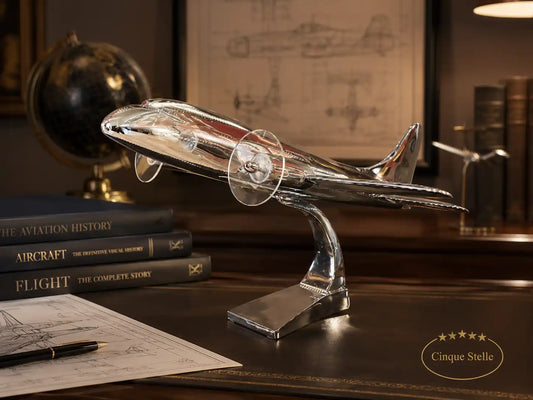 Aereo in acciaio