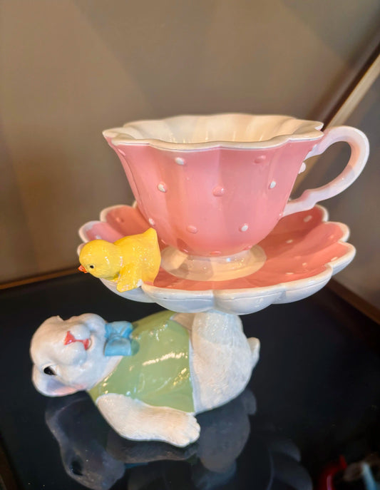 Coniglio equilibrista con Tazzina 20x14x17 cm