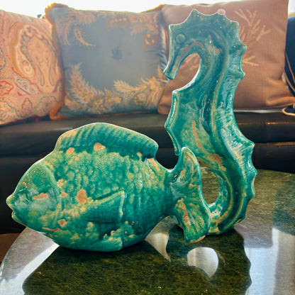 Coppia Statuetta decorativa in ceramica a forma di cavalluccio marino e pesce