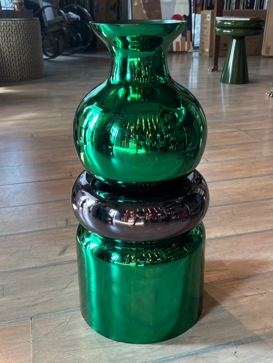 Vaso bulboso Kioto verde in metallo con tavolino 61cm