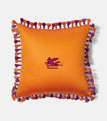 Cuscino in cotone con nappine e stampa piazzata 45x45 cm